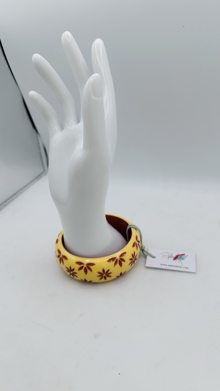 Splendette Wide Butter Yellow Carved Duchess Bangle Bracelet Fakelite