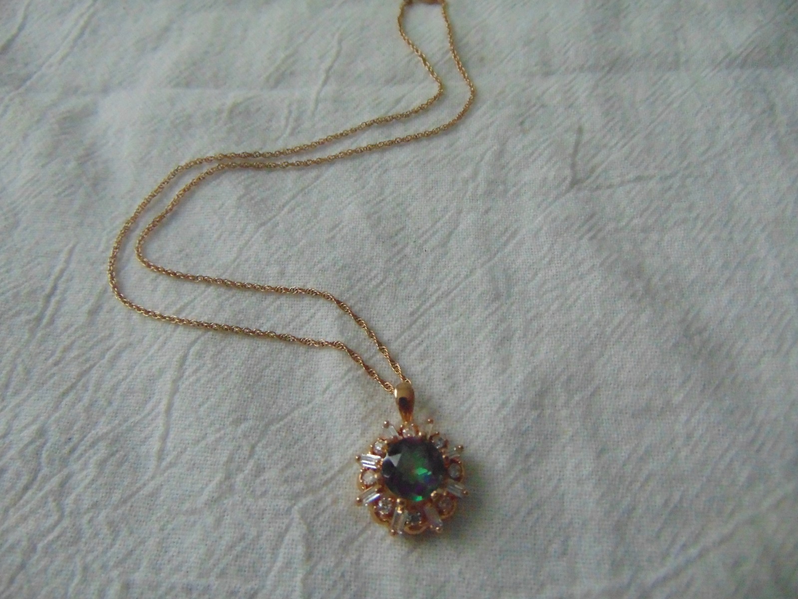 vintage Mistic Topaz clear crystals pendant necklace
