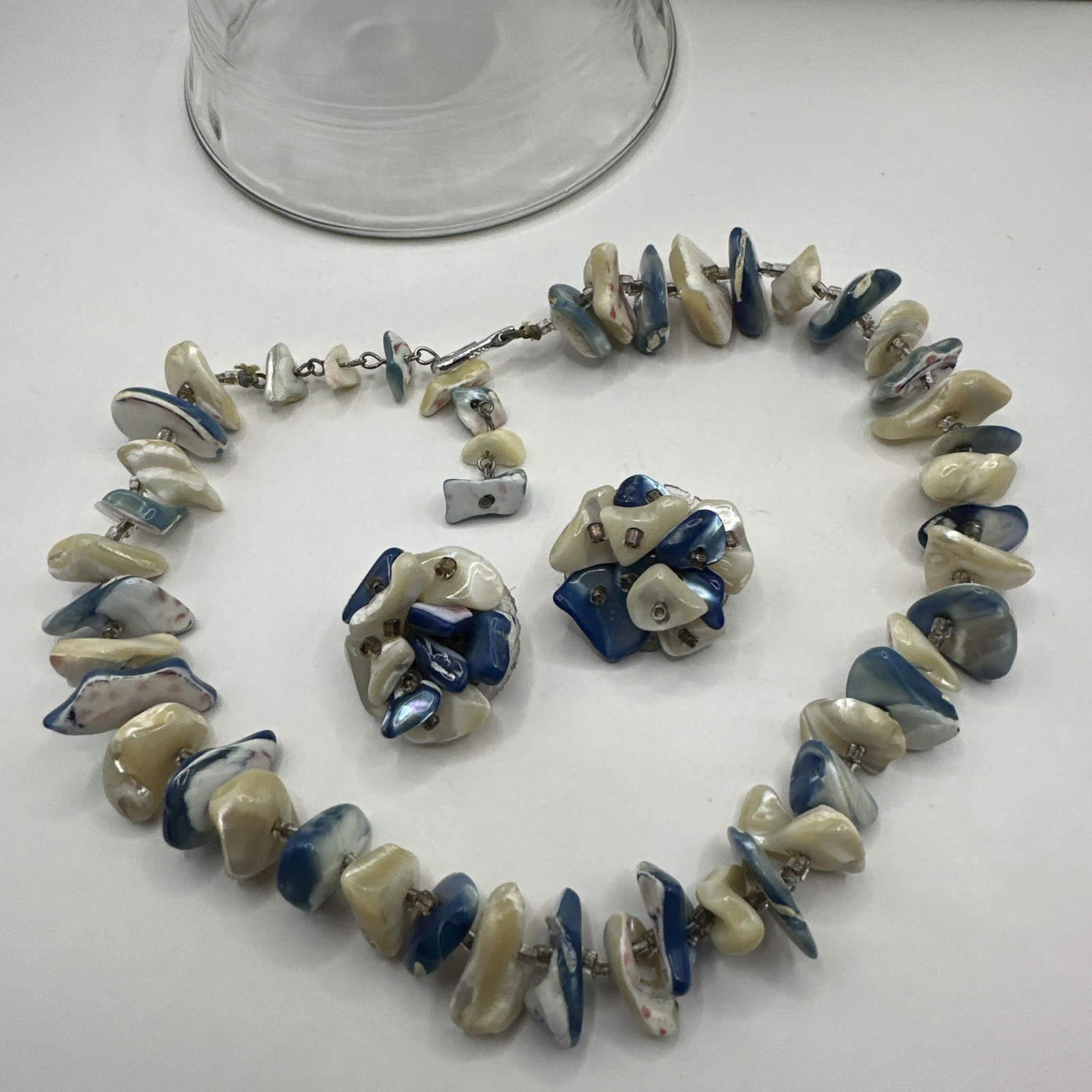 CUTE VINTAGE JAPAN SINGLE STRAND BLUE SHELL NUGGETS NECKLACE & EARRING SET