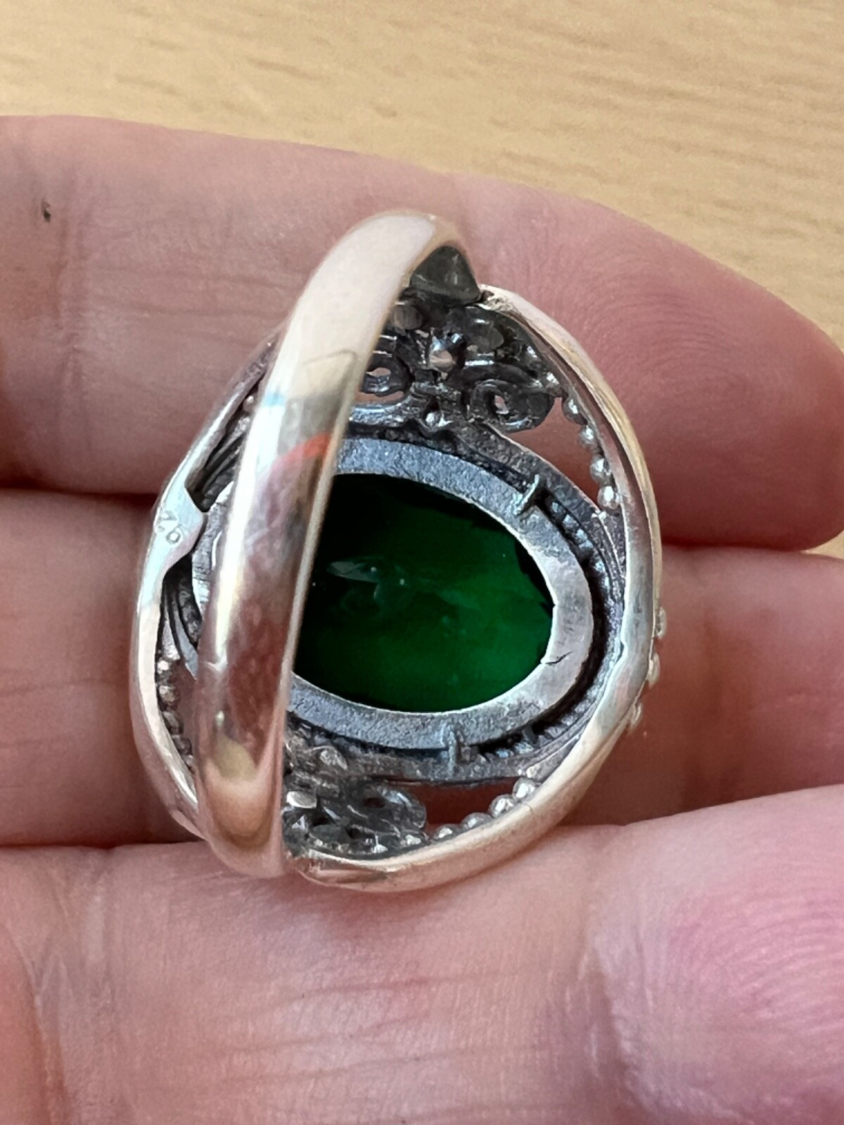 VINTAGE LARGE VIVID GREEN OVAL PASTE GLASS RING 925 STERLING SILVER ORNATE