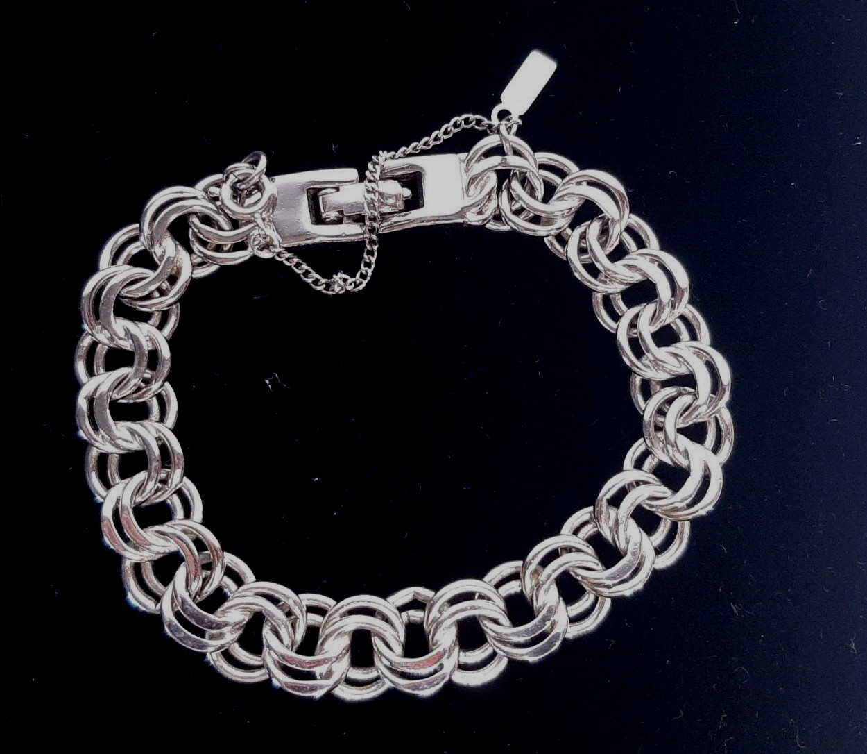 Vintage 7.5″ Double Link Charm Bracelet Silver Tone Safety Chain Security Clasp