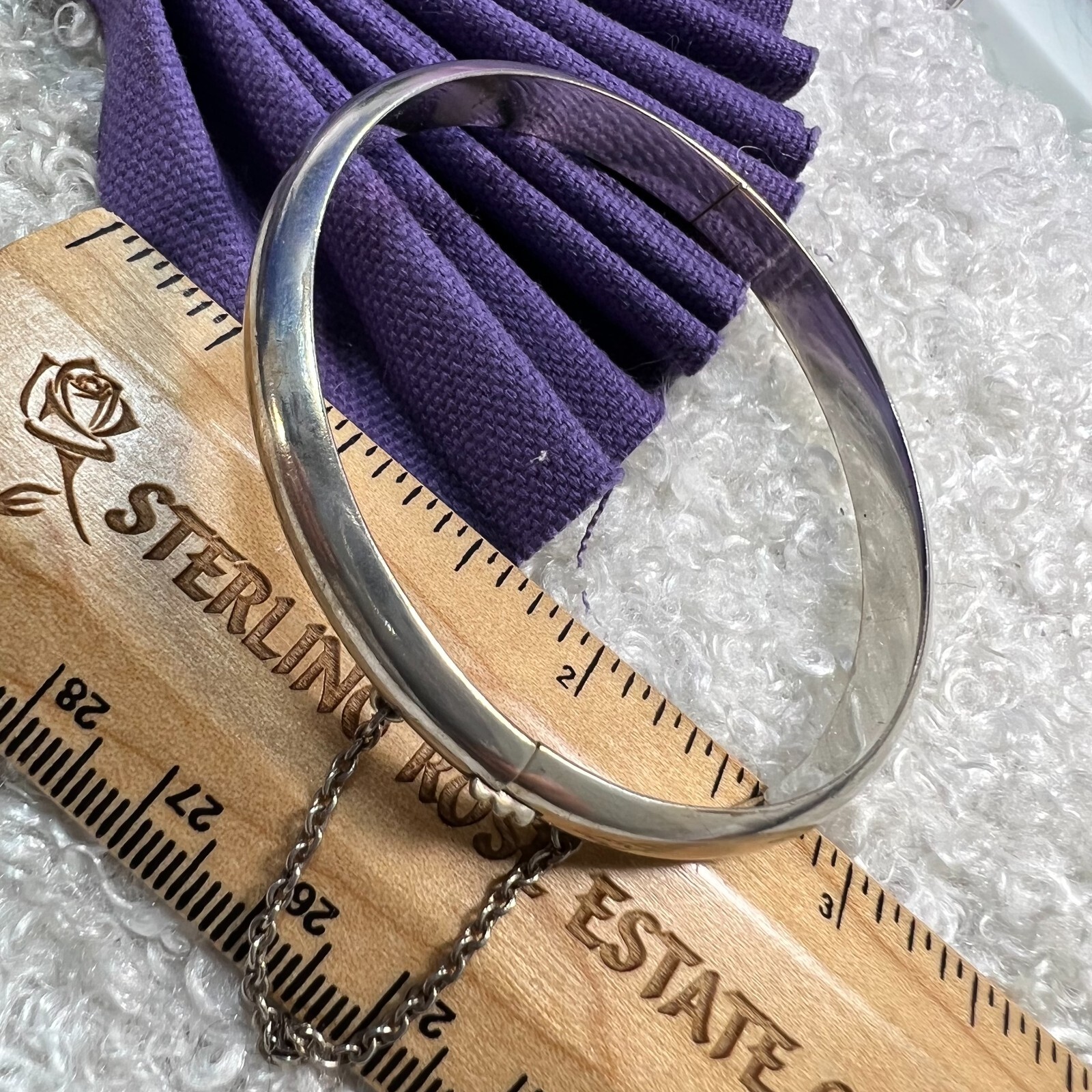 Vintage 0.925 Sterling Silver hinged 7 1/4″ x 5/16″ Bangle Bracelet with safety