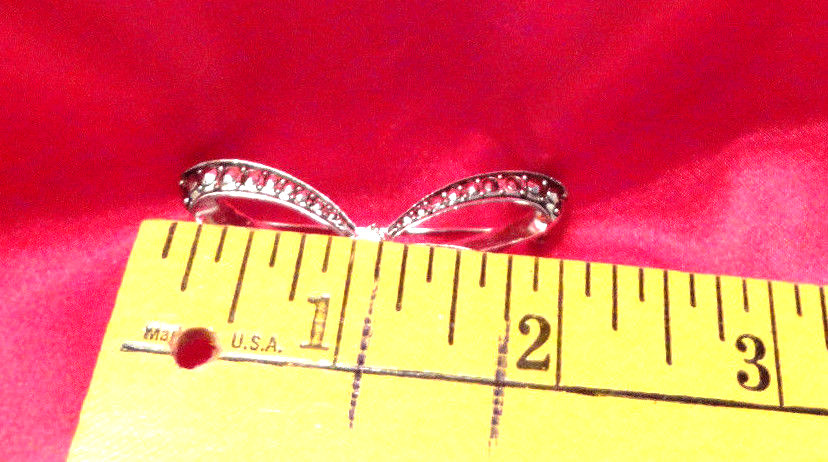 VINTAGE AVON MAY EMERALD BIRTHSTONE MARCASITE BOW RIBBON BROOCH