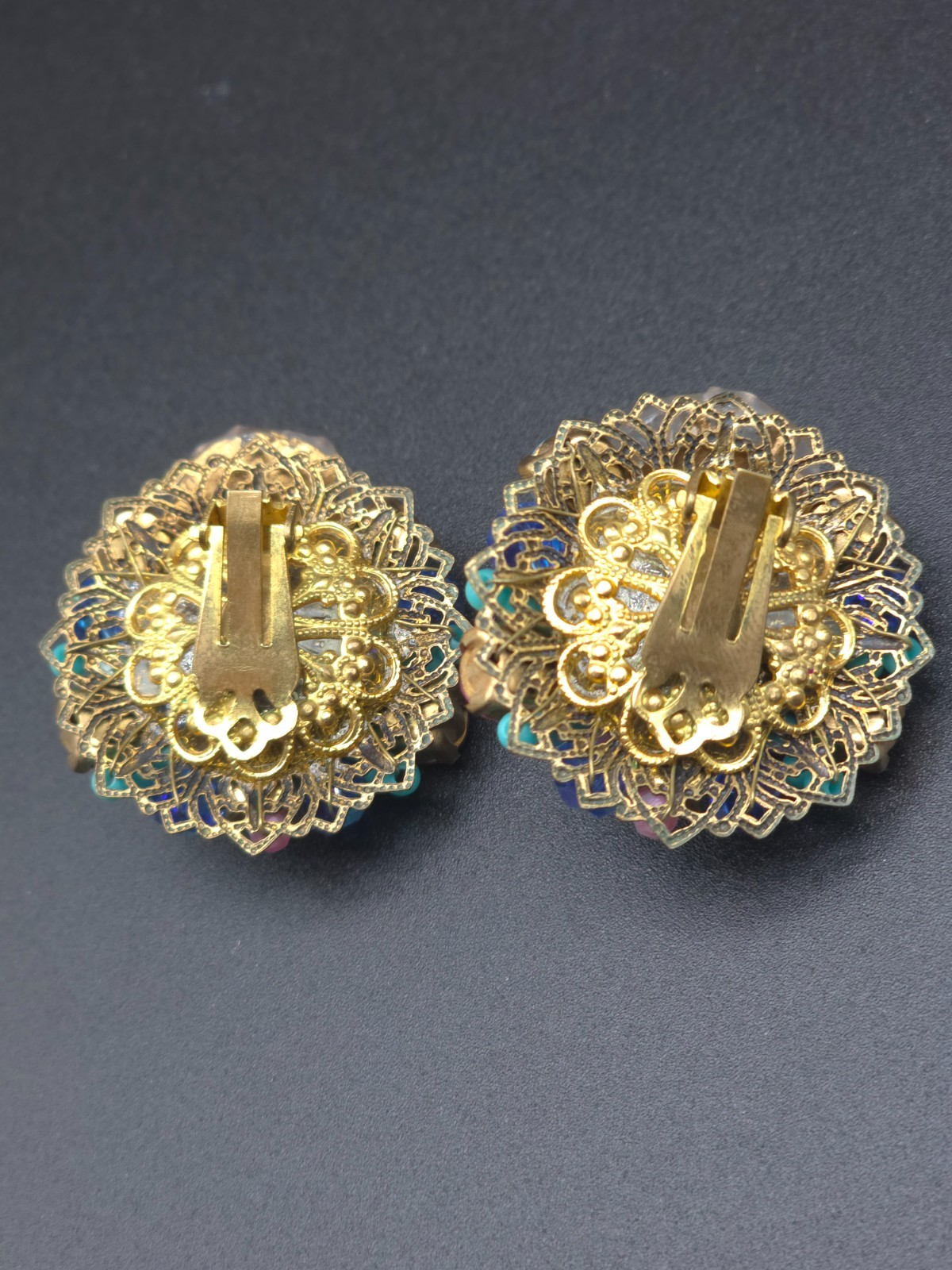 Vintage Stanley Hagler Floral Cluster Clip On Earrings Hand Wired Glass