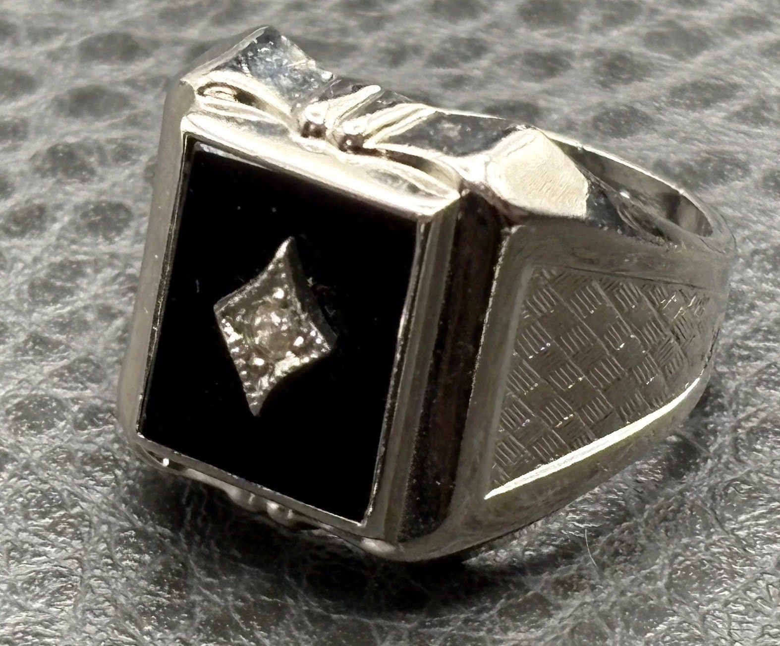 Vintage Vargas 18K HGE White Gold Plated Black Onyx Rhinestone Ring Size 8