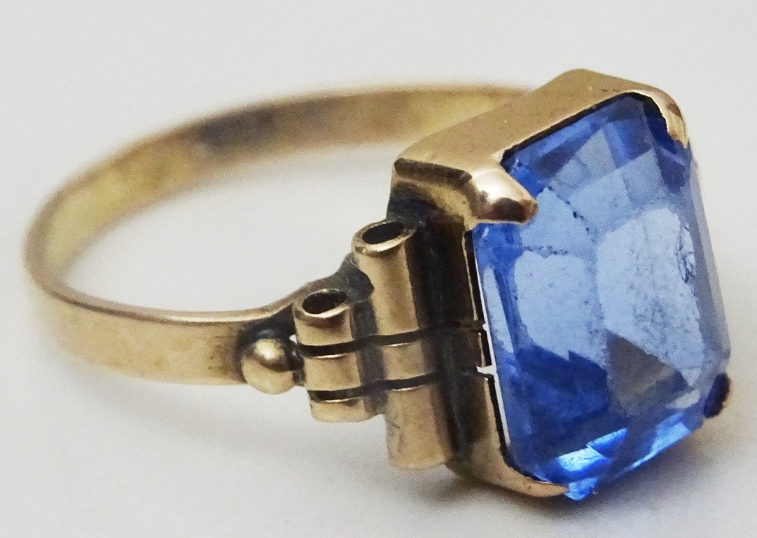 Vintage 9 karat Gold and Blue Glass Handmade Ring
