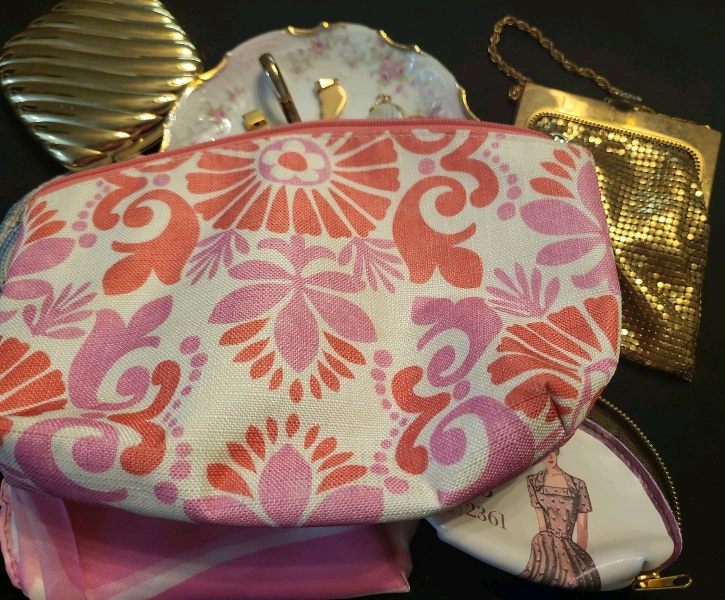 Vintage Now Ladies Mixed Lot Nappy Whiting & Davis Bag Compact Coin Purse More