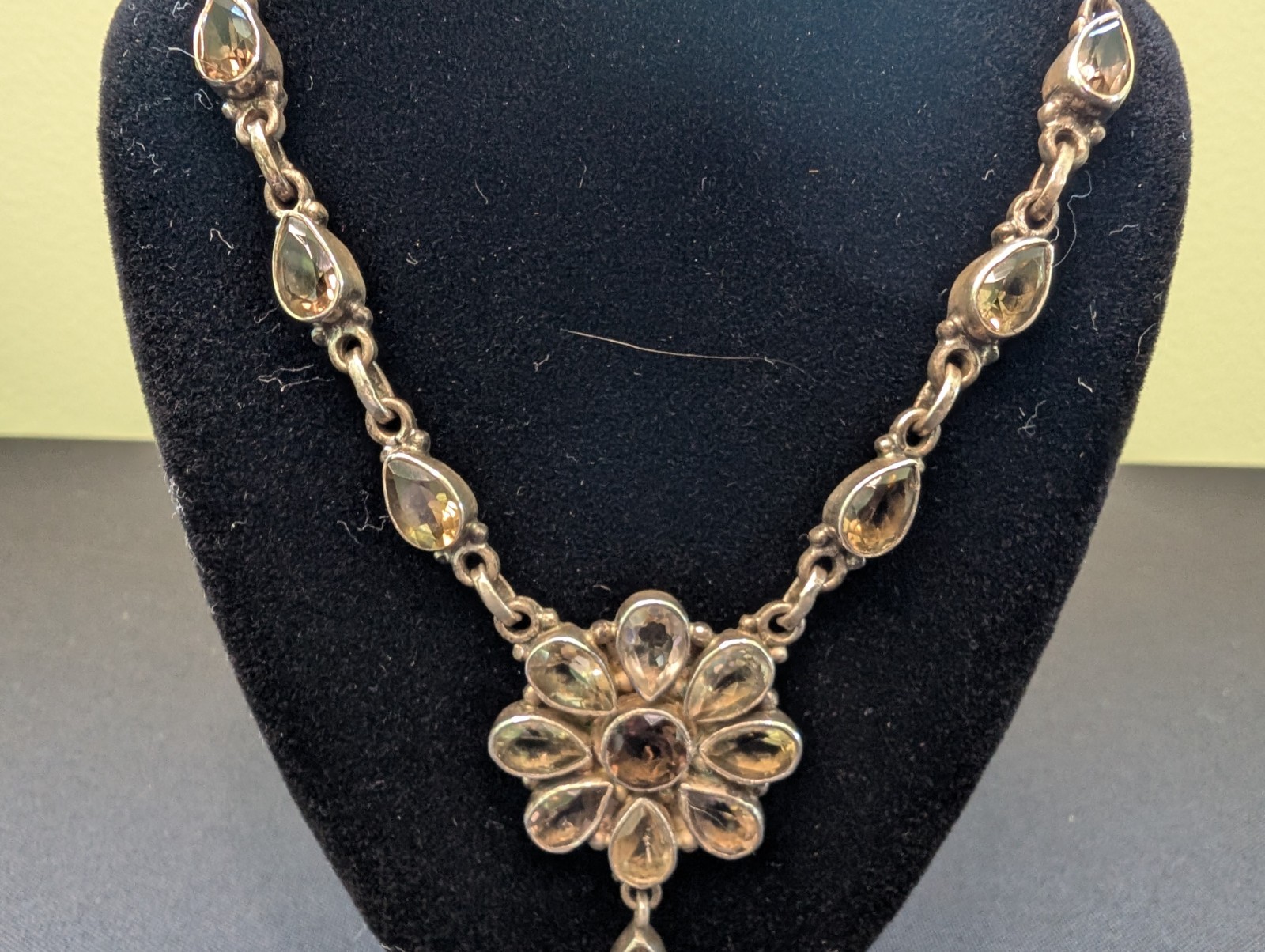 Vintage Sterling Silver Floral Cluster Gemstone Tear Drop Necklace 925