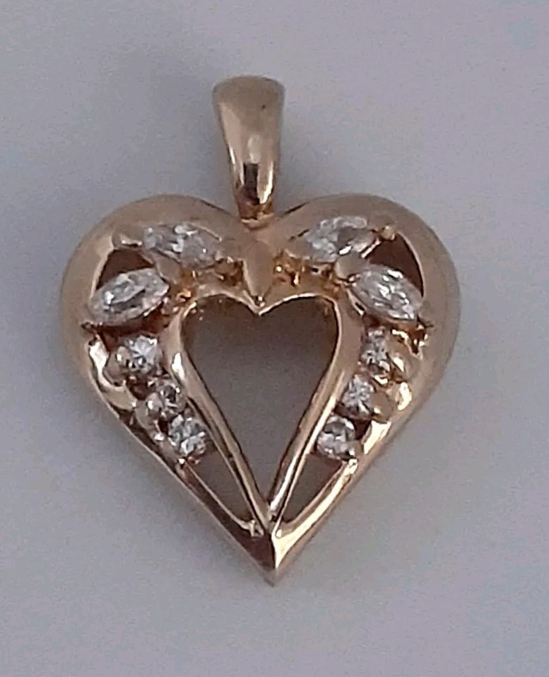 Round & Marquise cut Clear Stone gold Tone Heart pendant