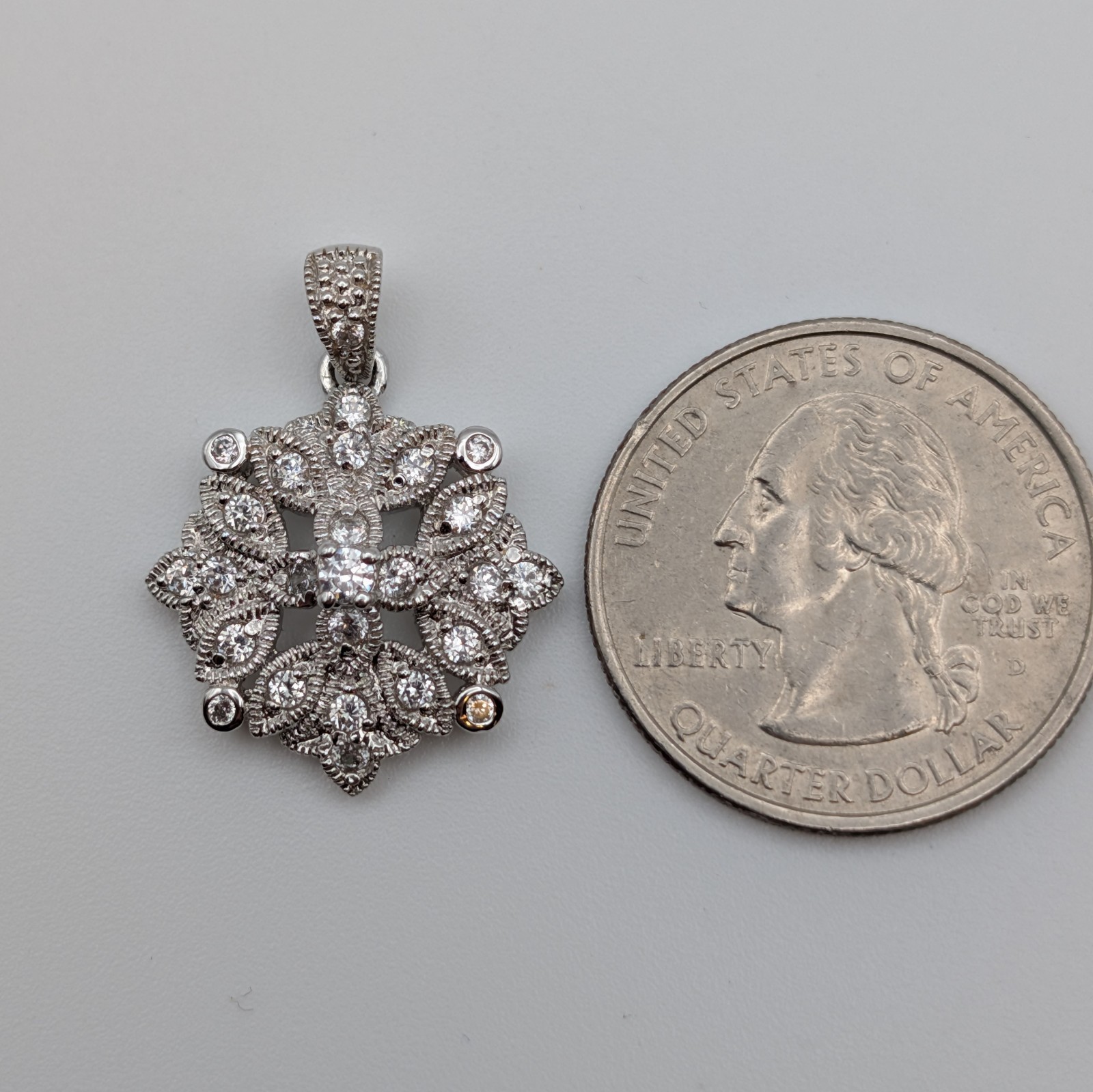 Vintage DBJ 925 Sterling Silver CZ Medallion Pendant Starburst Art-Deco Charm 3g
