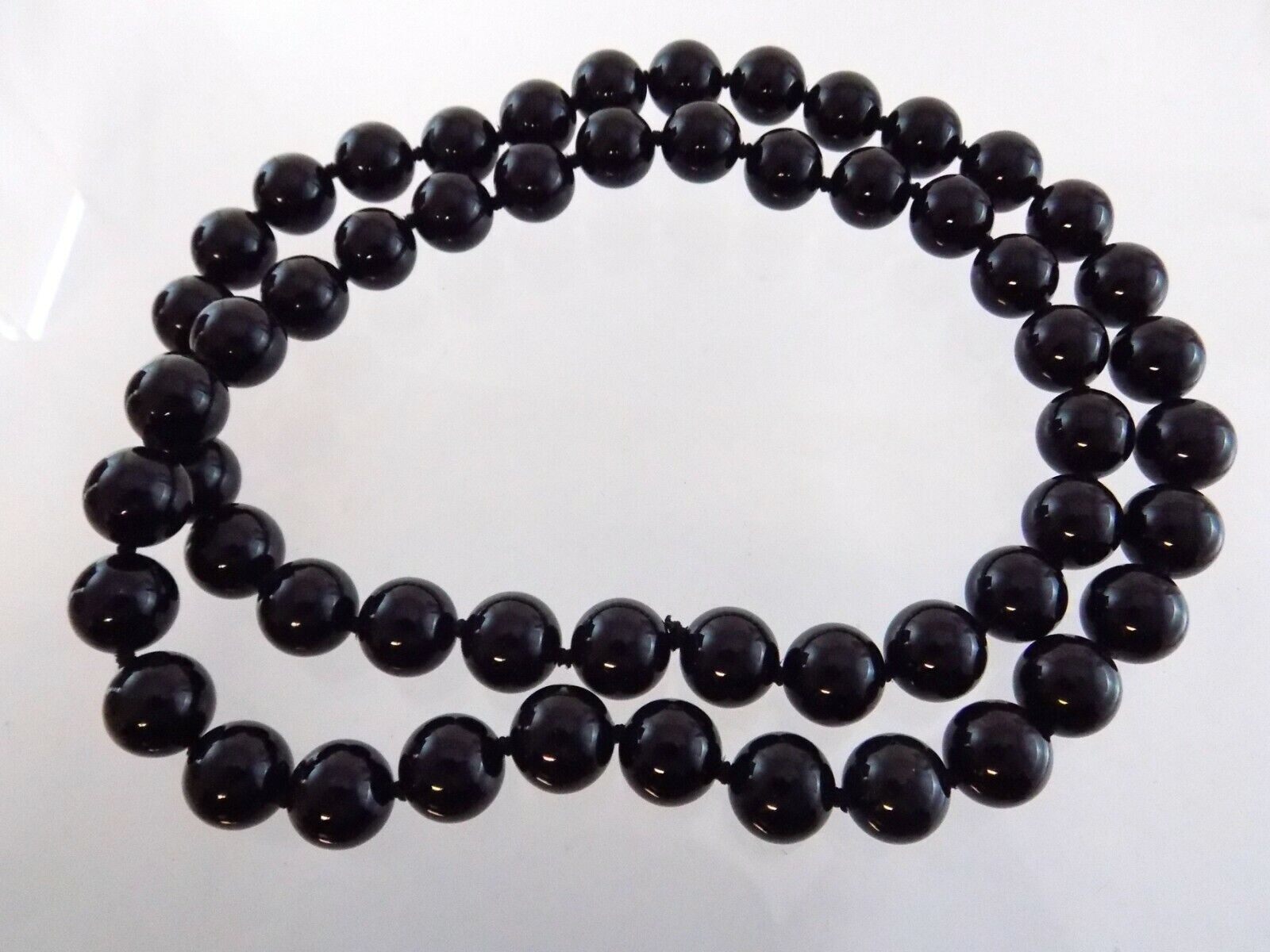 Black Onyx Bead Hand Knotted Strand Necklace 27 Inches No Clasp 138.8g