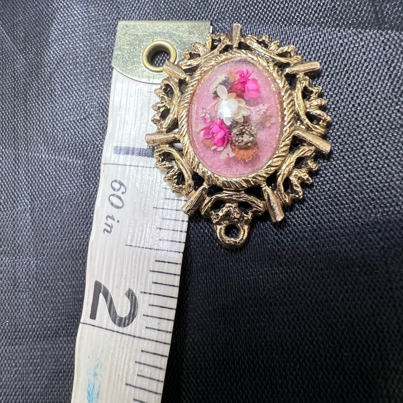 Vtg Dried Flower Pendant Handmade Signed Lucite Dome Gold Tone Victorian Gothic