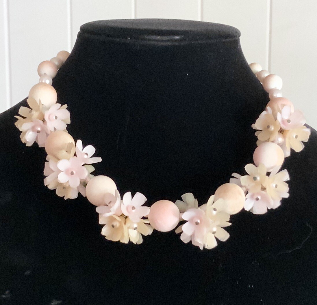 Vtg. 1950s-60s 18” Necklace, Pink Floral Design, Early Plastics, Post War Japan