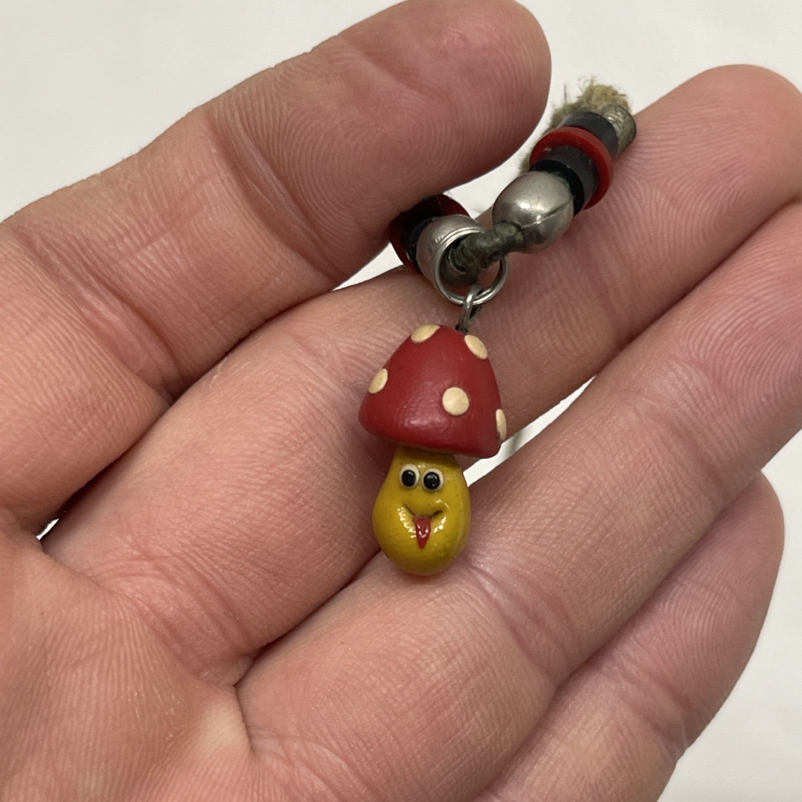 Vintage 17″ Hand Made Hemp Necklace With Shroom Mushroom Pendant Charm