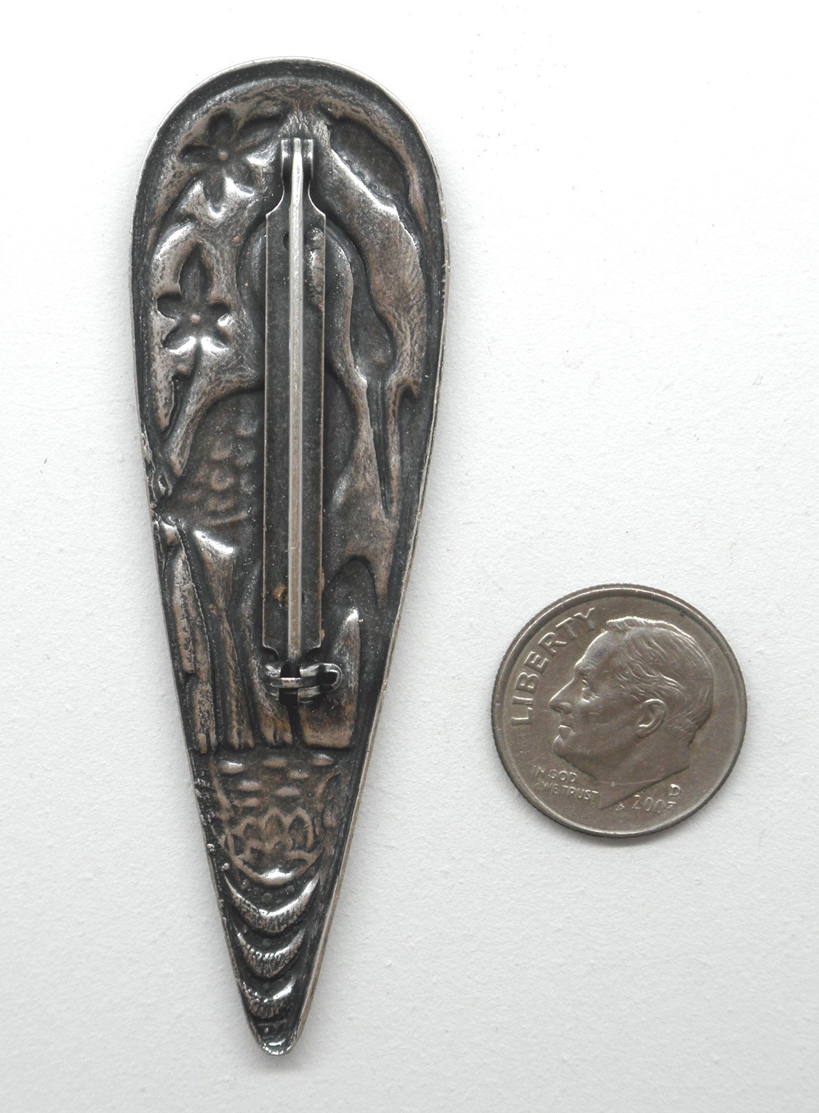 #5028P ANTIQUED STERLING SILVER PLATED REVERSE TEARDROP CRANE PIN
