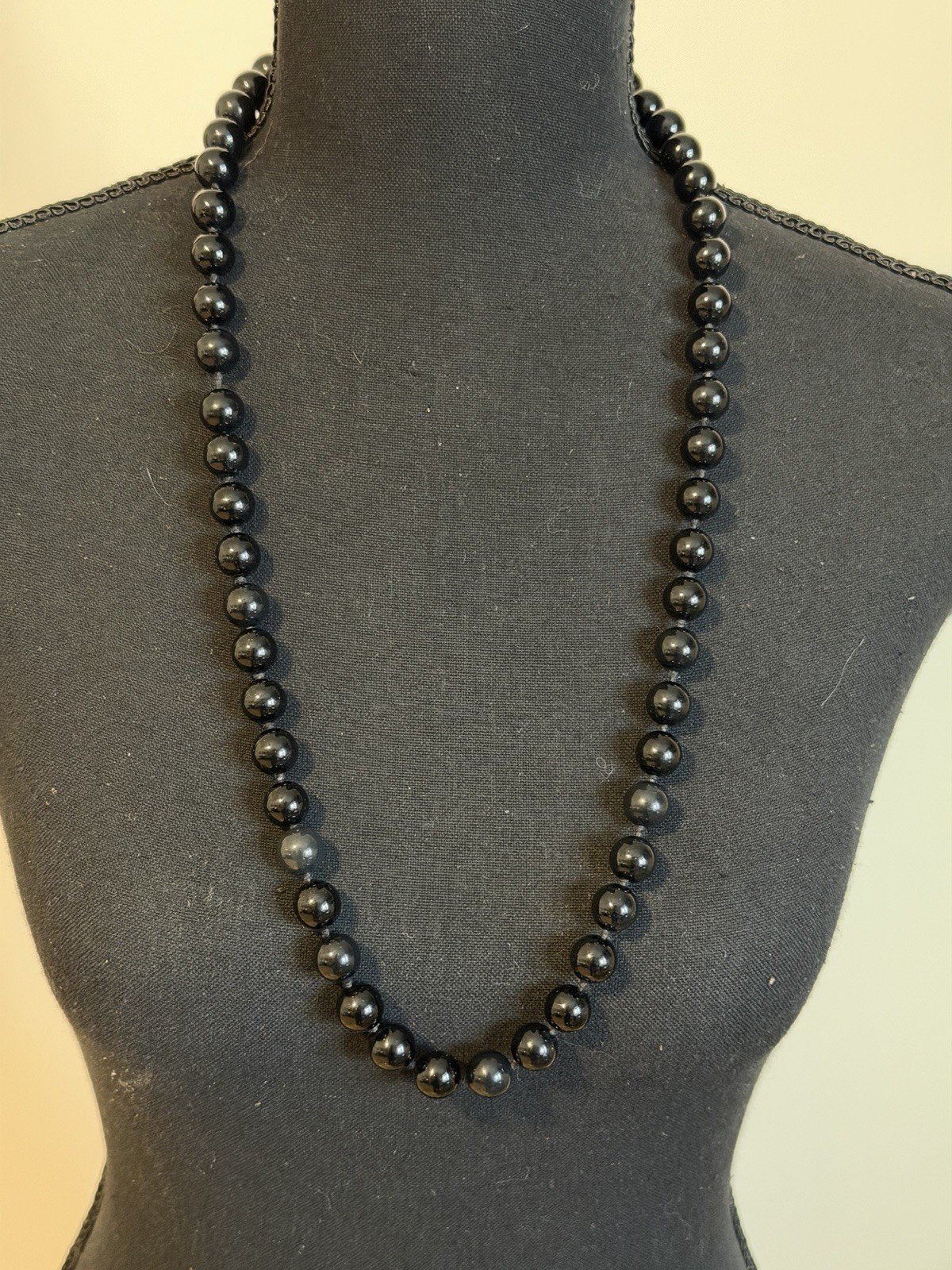 Vintage Round Polished Black Glass 1cm Beads 28” Necklace Hand-Knotted 126.7g