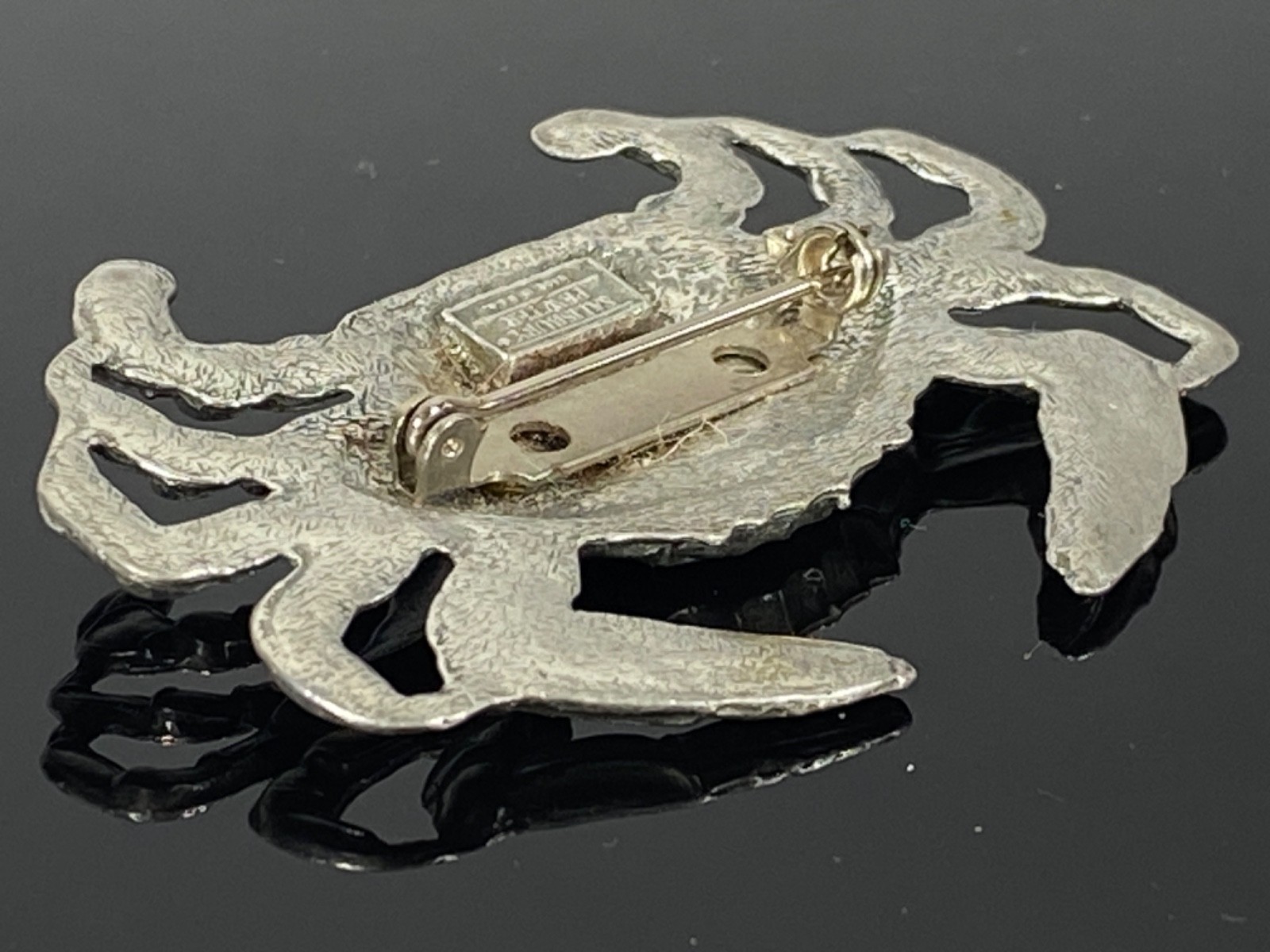 SALISBURY PEWTER CRAB Pin Brooch Made in USA Vintage