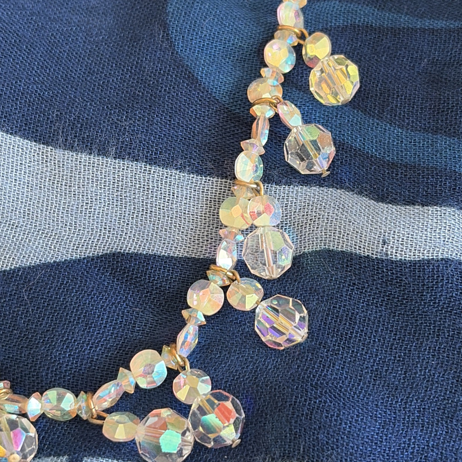 Woman’s Vintage Aurora Crystal Necklace Restrung Sterling Silver Clasp 18+Inch