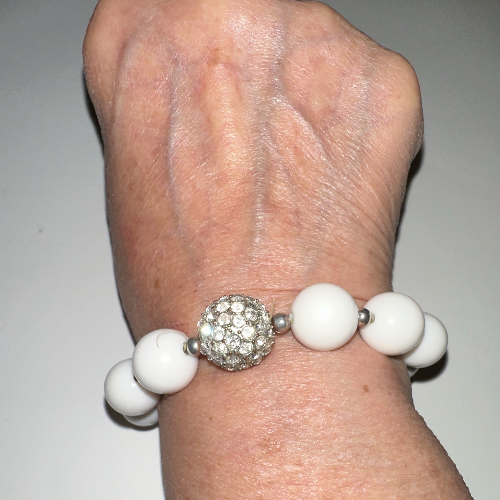 Vtg Chunky White Milk Glass Stretch Bracelet Rhinestone Pave Disco Ball Bead