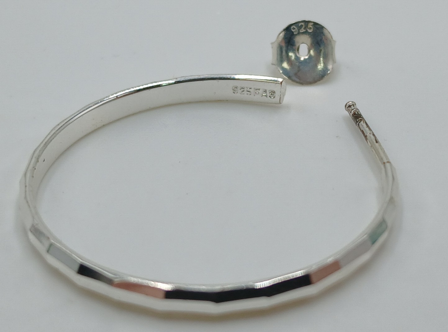 VTG FAS 925 Faceted Hoop Earrings 1.25in Sterling Silver 3g Classic Polished