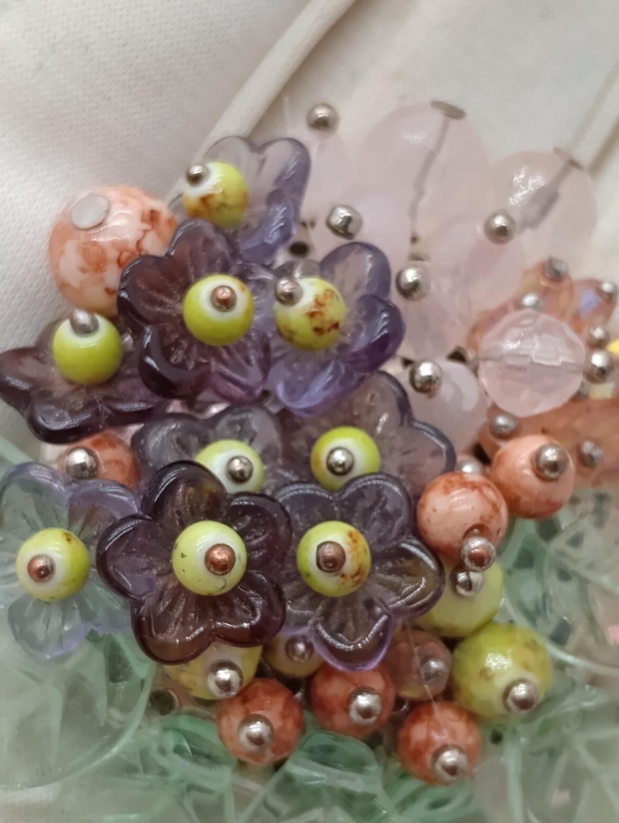 Vintage Unsigned Miriam Haskell Inspired Glass Cluster Brooch Pin