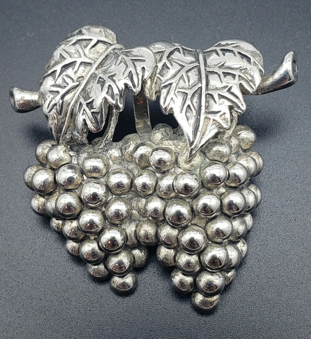 Vintage Double Bunch of Grapes Silver Tone Brooch Signed MJ 2″ x 1.75″