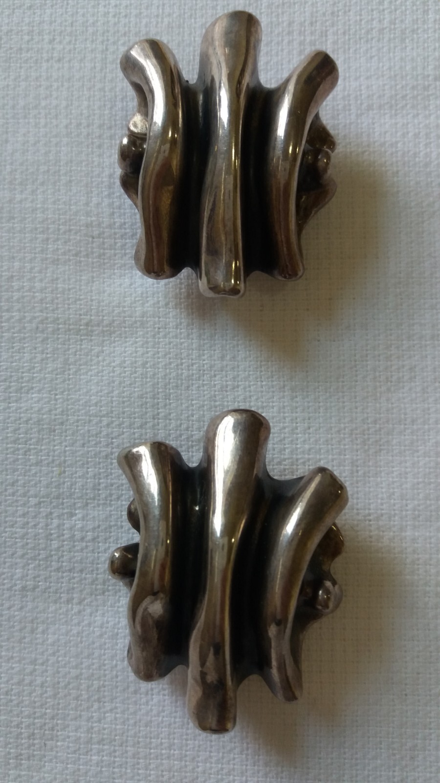 EARRINGS VINTAGE SILVER CHUNKY; Very light despite the size