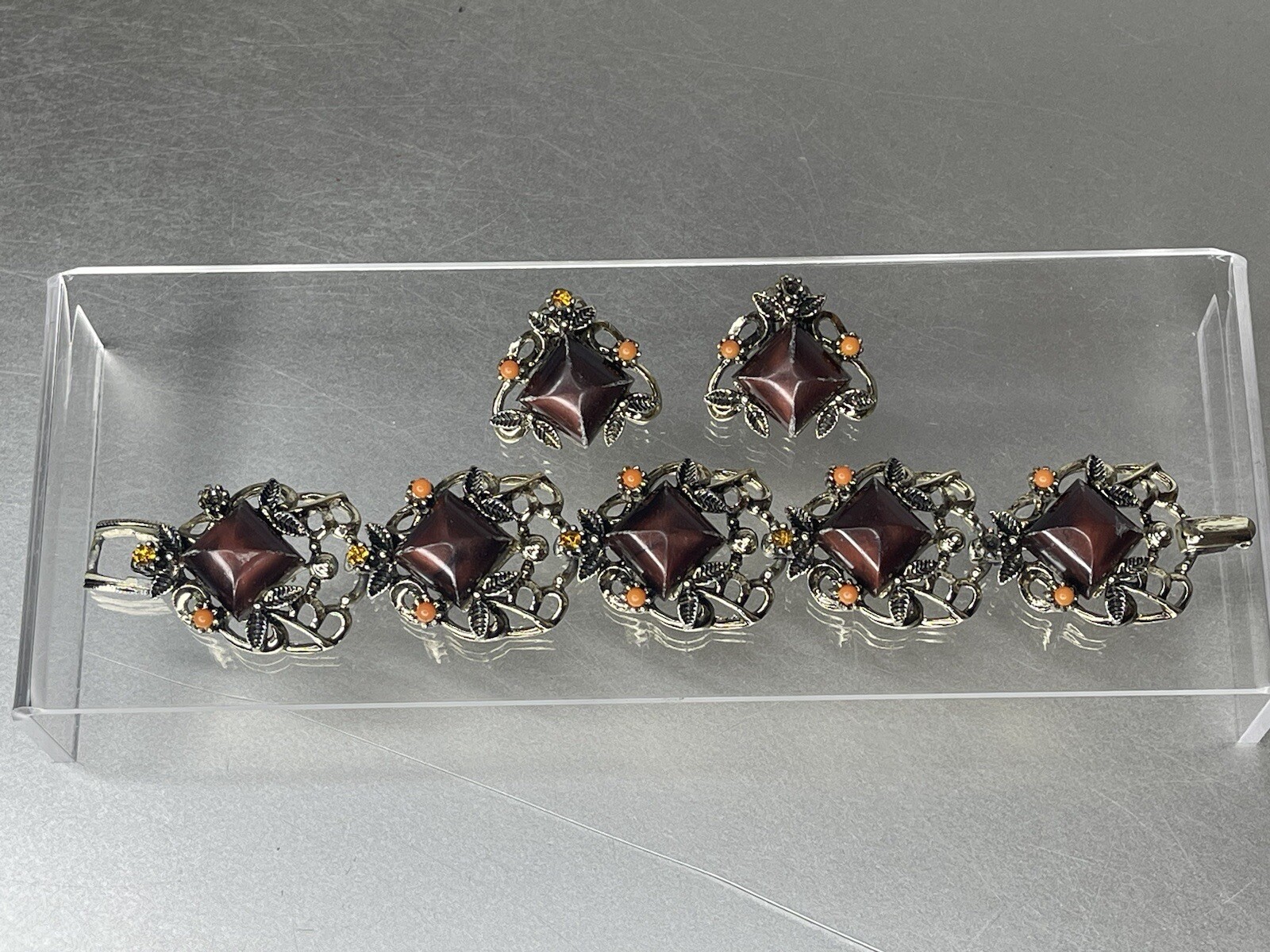 VTG Chunky Clasp Bracelet Statement Jeweled Maroon & Matching Clip Earrings Glam