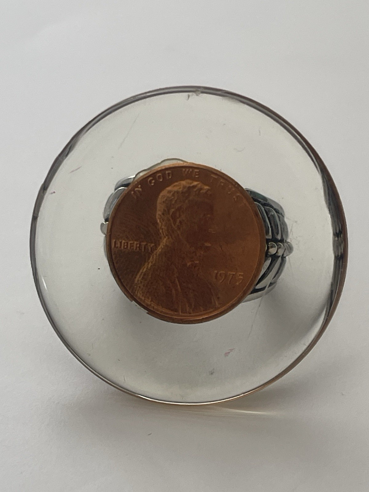 Vintage US 1975 Copper Penny Ring Size 7.25 Silver Tone Band Penny is in Lucite