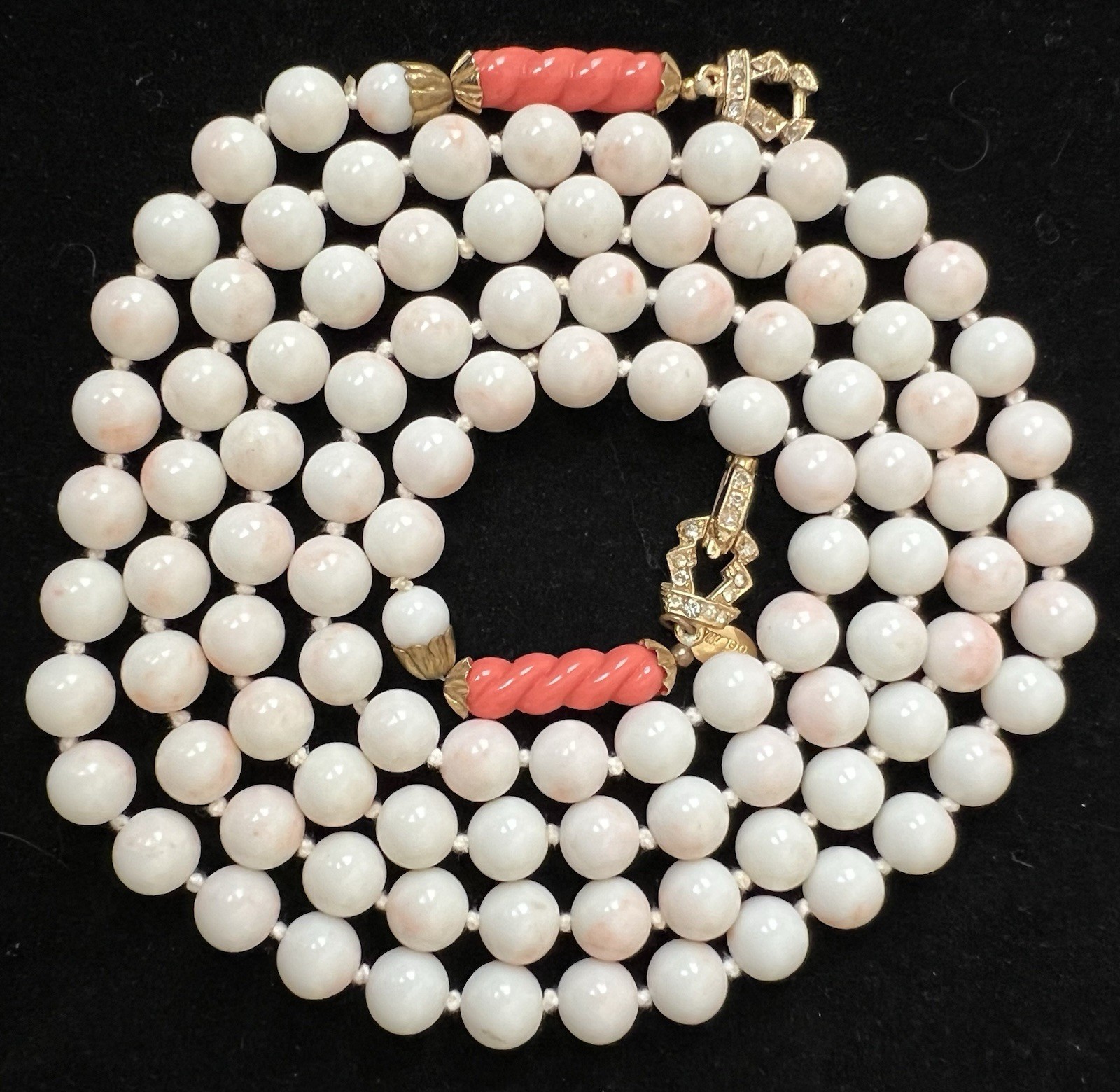 Vintage William De Lillo Faux Angel Skin Coral Knotted Bead 49 In Long Necklace