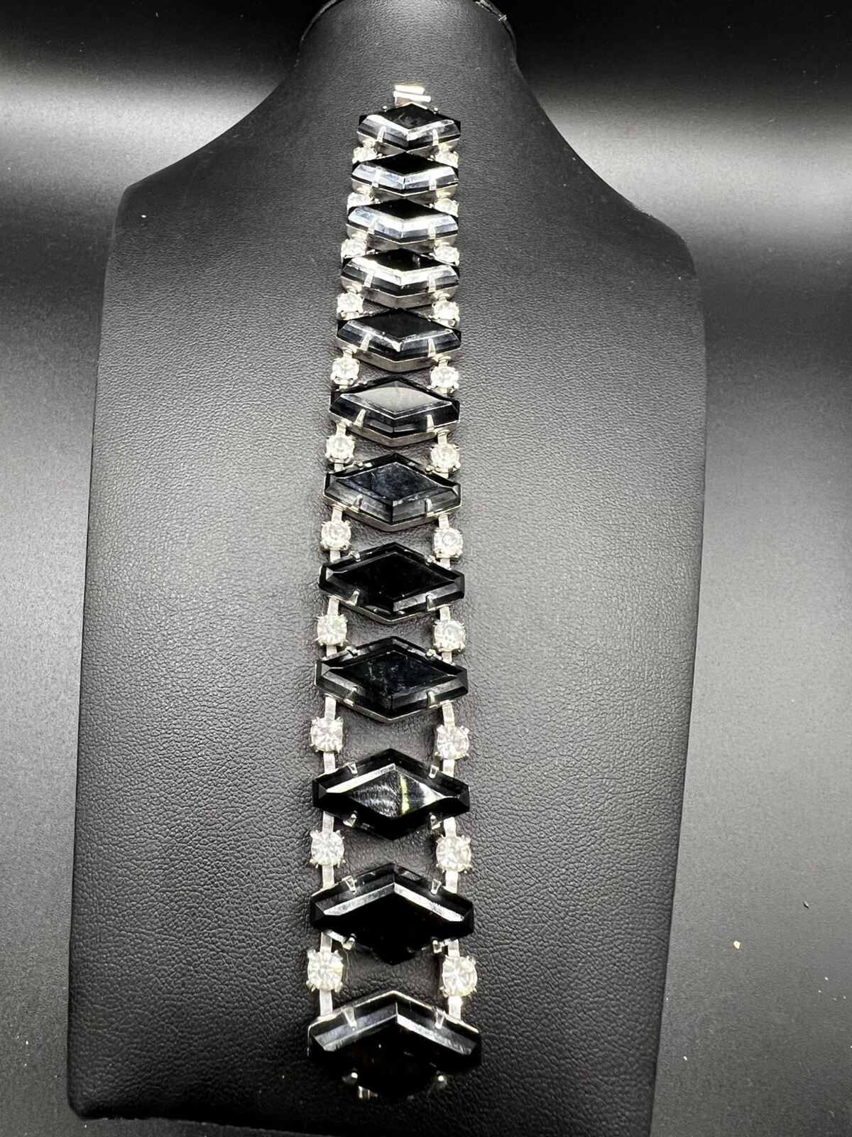 Vintage Black Rhinestone Lozenge Diamond Ice Bracelet 7.25″ Silver Tone