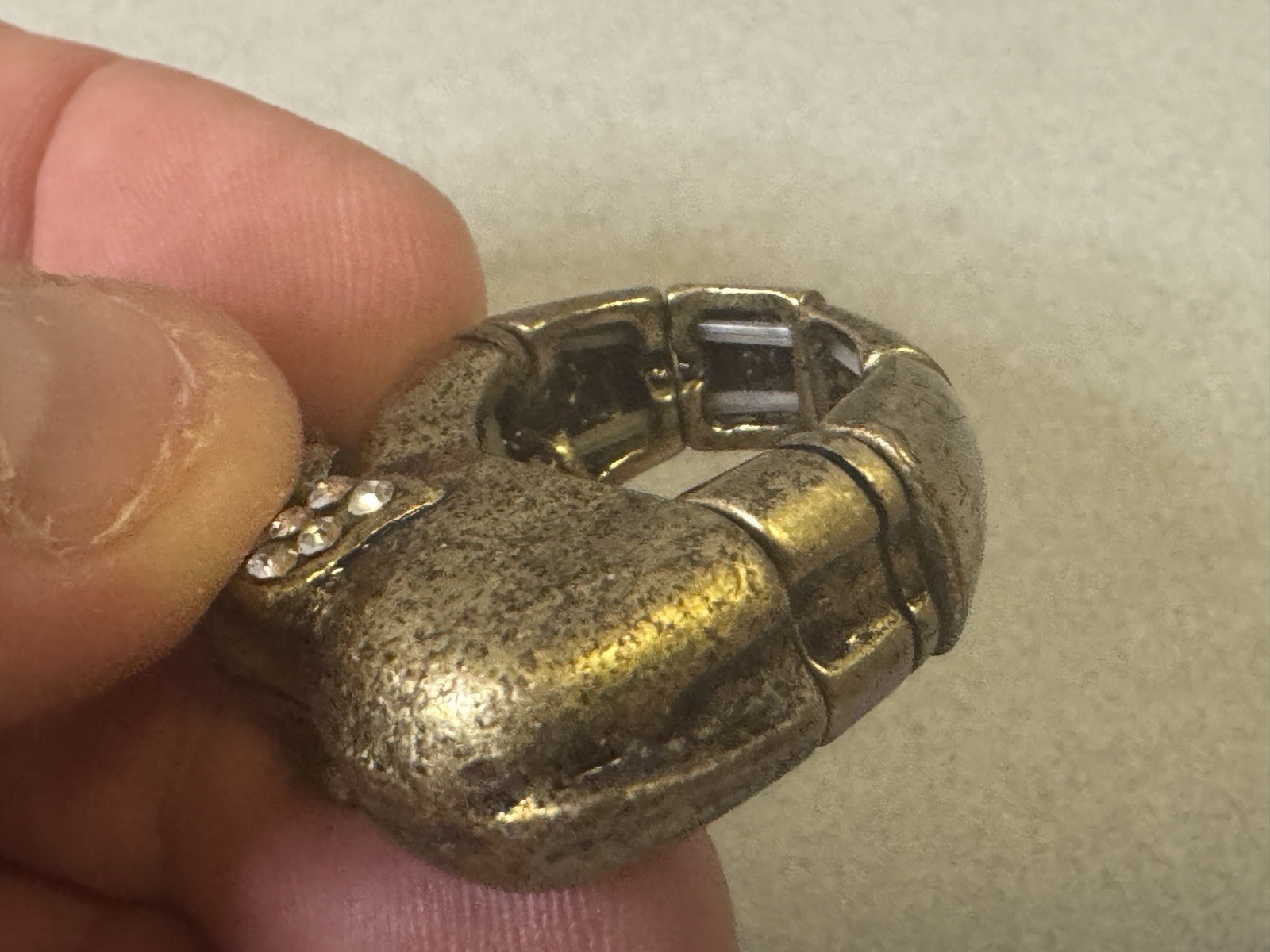 Vintage Gold Color Elephant With Rhinestones Stretch Band Statement Ring