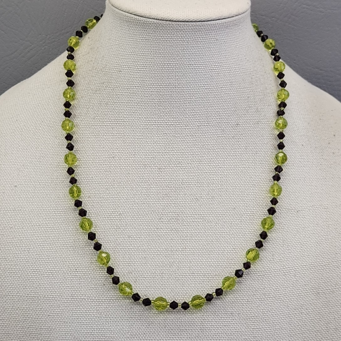 Vintage Glass Beaded Necklace Green Black Bicone 23″