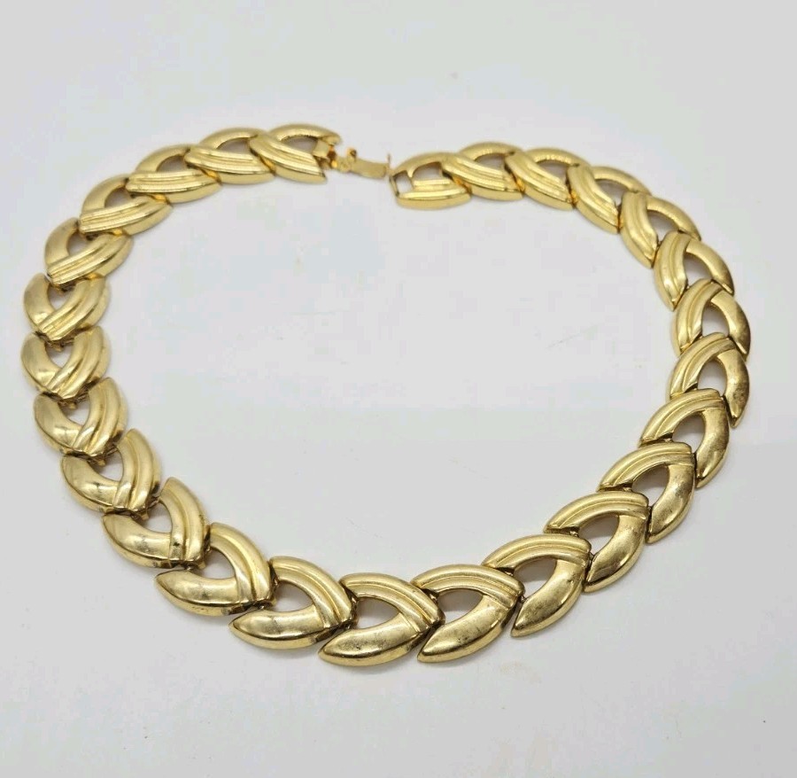 Gold Tone Triangle Necklace Collar Chunky 80’s style Couture Vintage 17.5 in