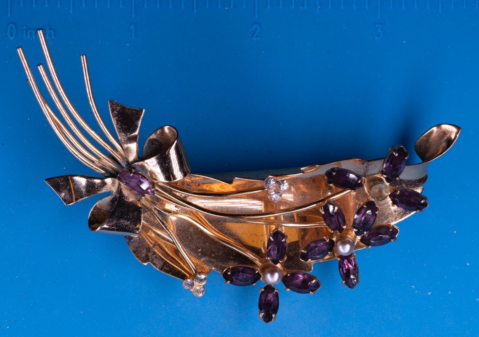 Coro Floral Spray Brooch Gold Tone 2.75″ Vintage Amethyst Rhinestone Pearl Pin