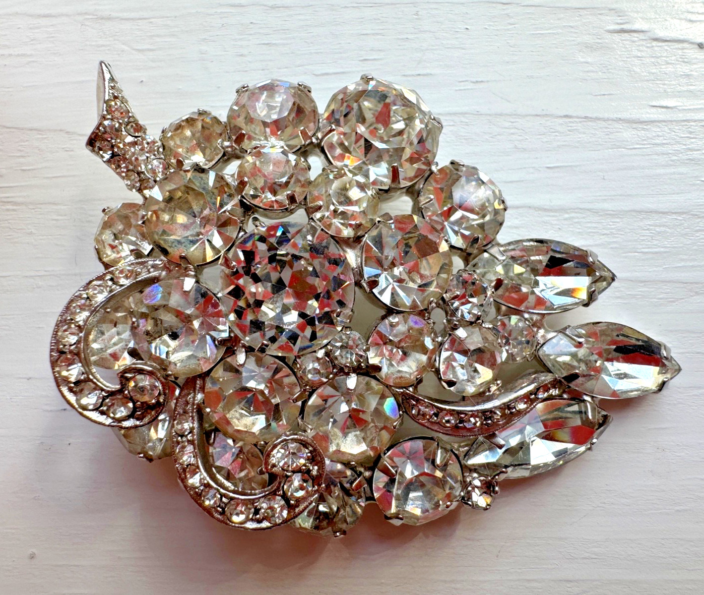 VTG Weiss Brooch Rhinestone Grapes Cluster Pin Silver Tone MCM 1950s 60s Costume