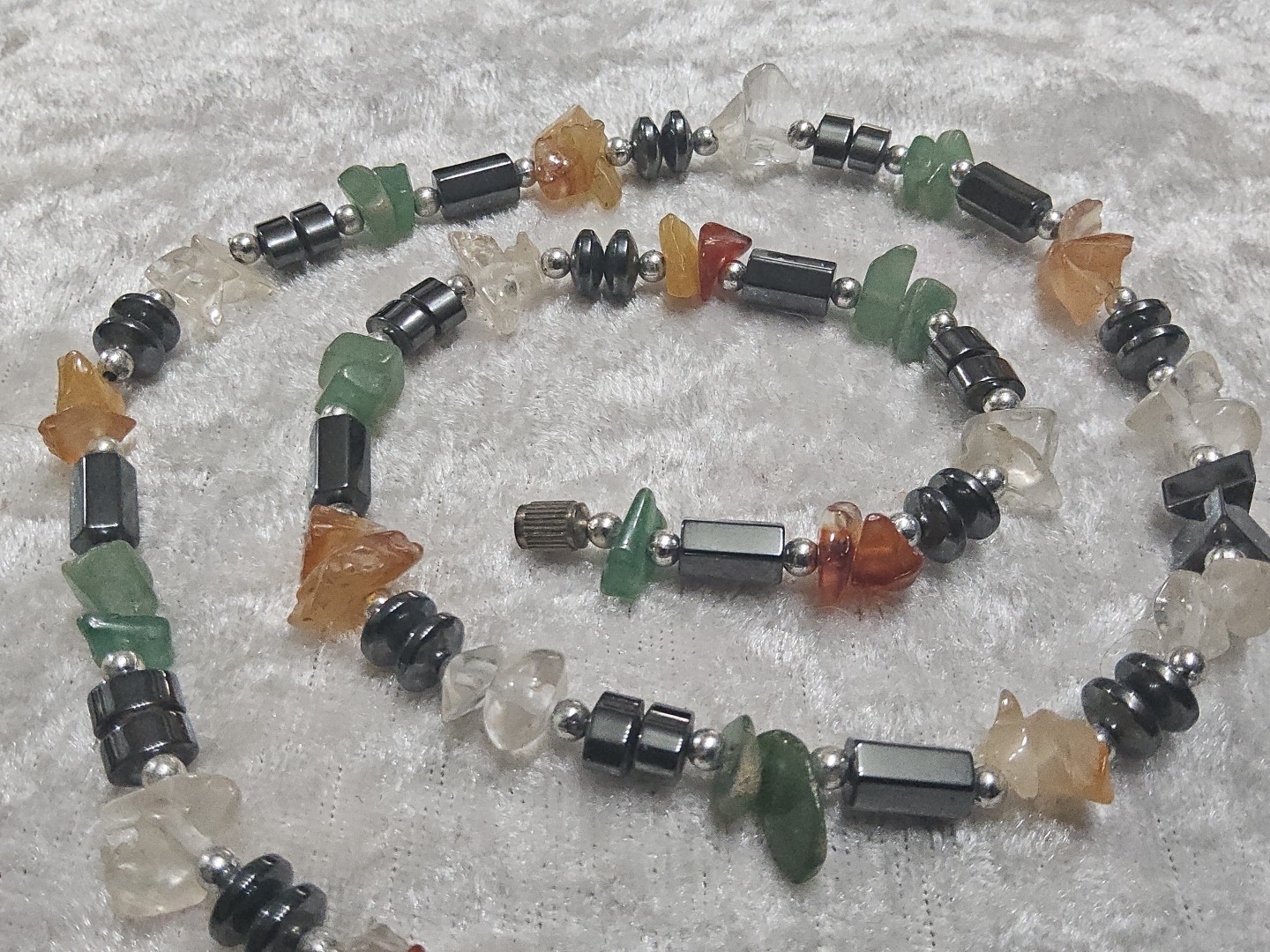 VTG Green Apple Agate Orca Chalcedony Hematite Chip Necklace Barrel Clasp 70’s