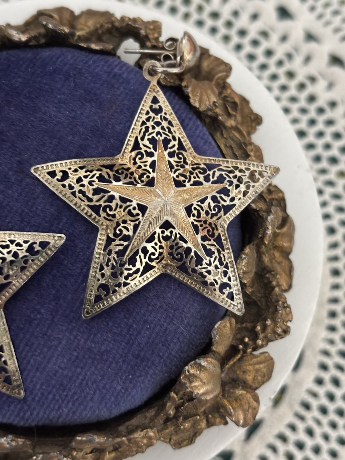 Vintage Pair Silver Metal Filigree Star Earrings Post Not Marked