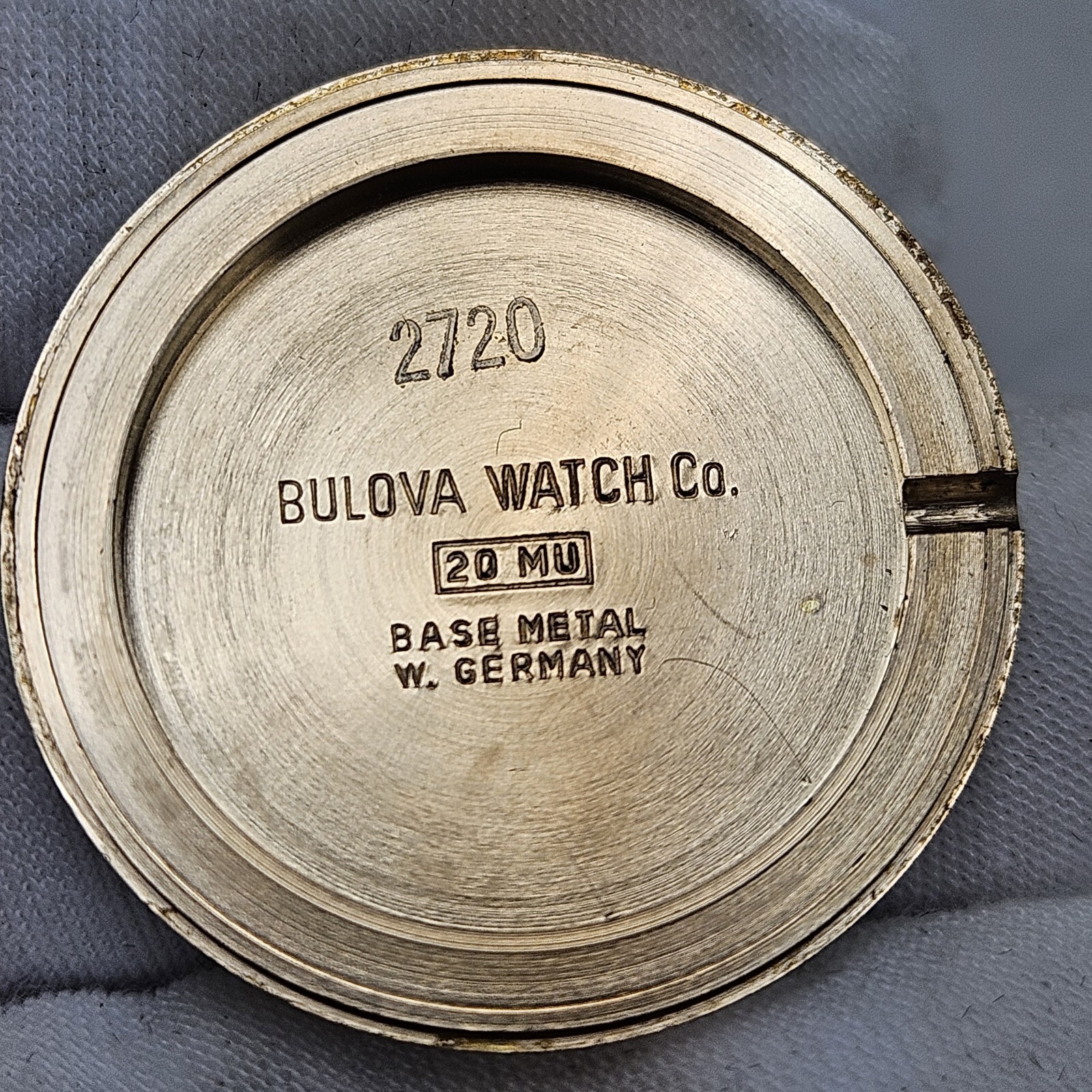 Vintage Bulova Gold Tone Round Pendant Necklace Watch 1967 11ALL 17J Hand Wind