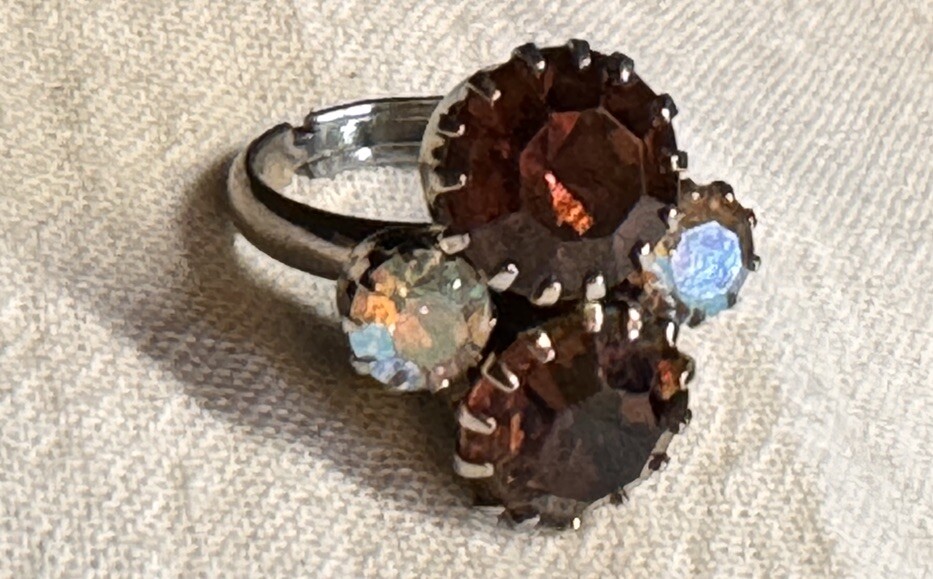 Vintage Cocktail Ring. 4 Rhinestones Topaz And Clear