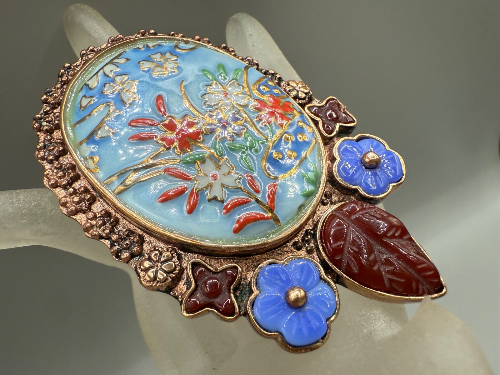 AMY KAHN RUSSEL SIGNED BRONZE ENAMEL STONE STATEMENT PENDANT BROOCH ROSE GOLD