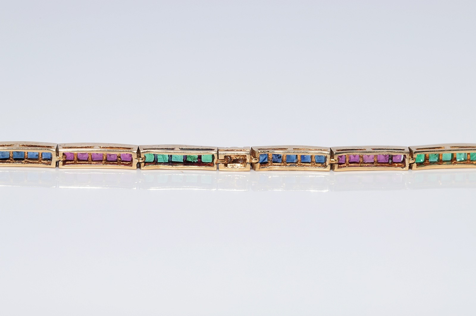 Vintage Circa 1980s 18k Gold Natural Diamond And Emerald Ruby Sapphire Bracelet