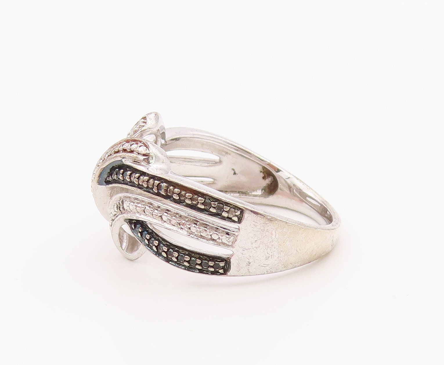 925 Sterling Silver Vintage Ring White & Black CZ Intertwined Band Sz 7 RG36351
