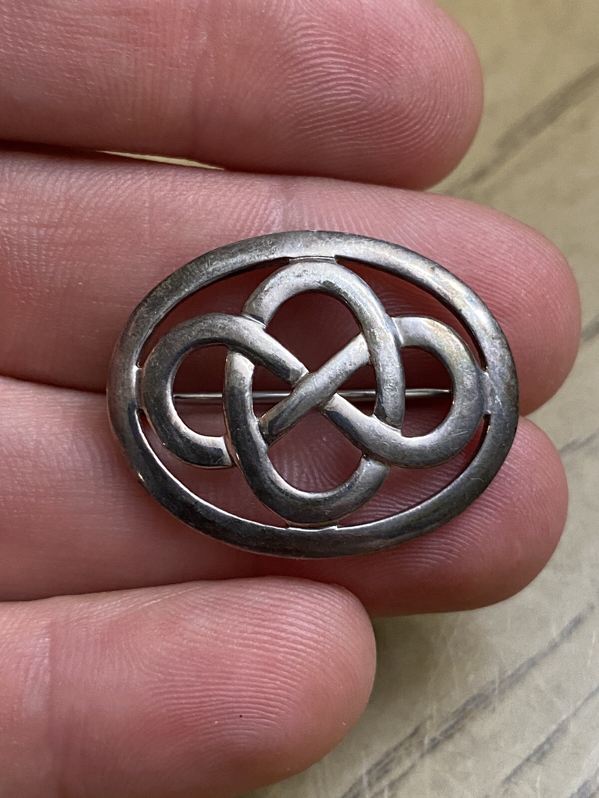 Vintage Kit Heath Scottish sterling silver Oval Celtic design brooch pin