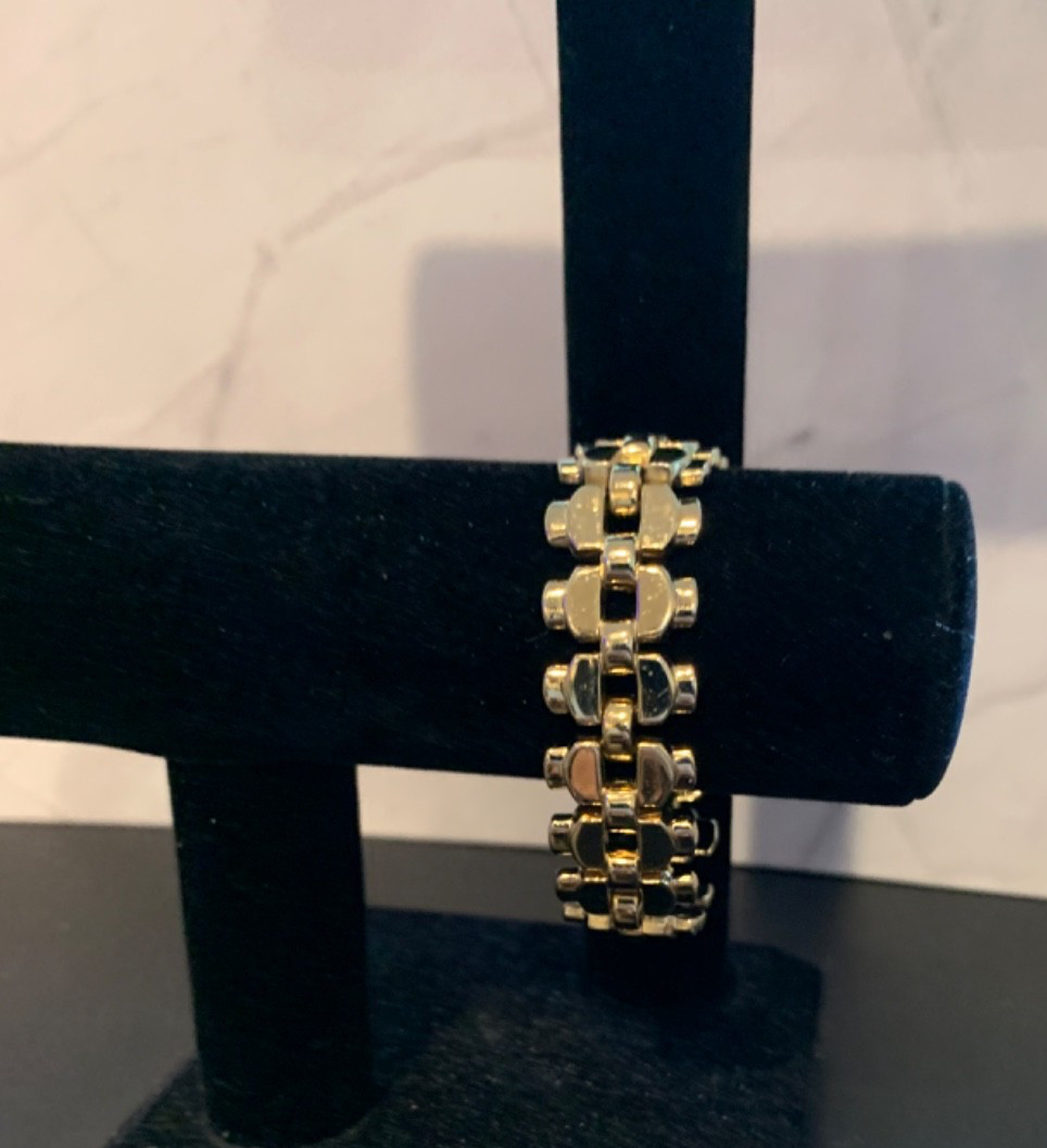 Vintage Monet Bracelet Articulated Gate Link Chain Gold Plated – wSafetyChain