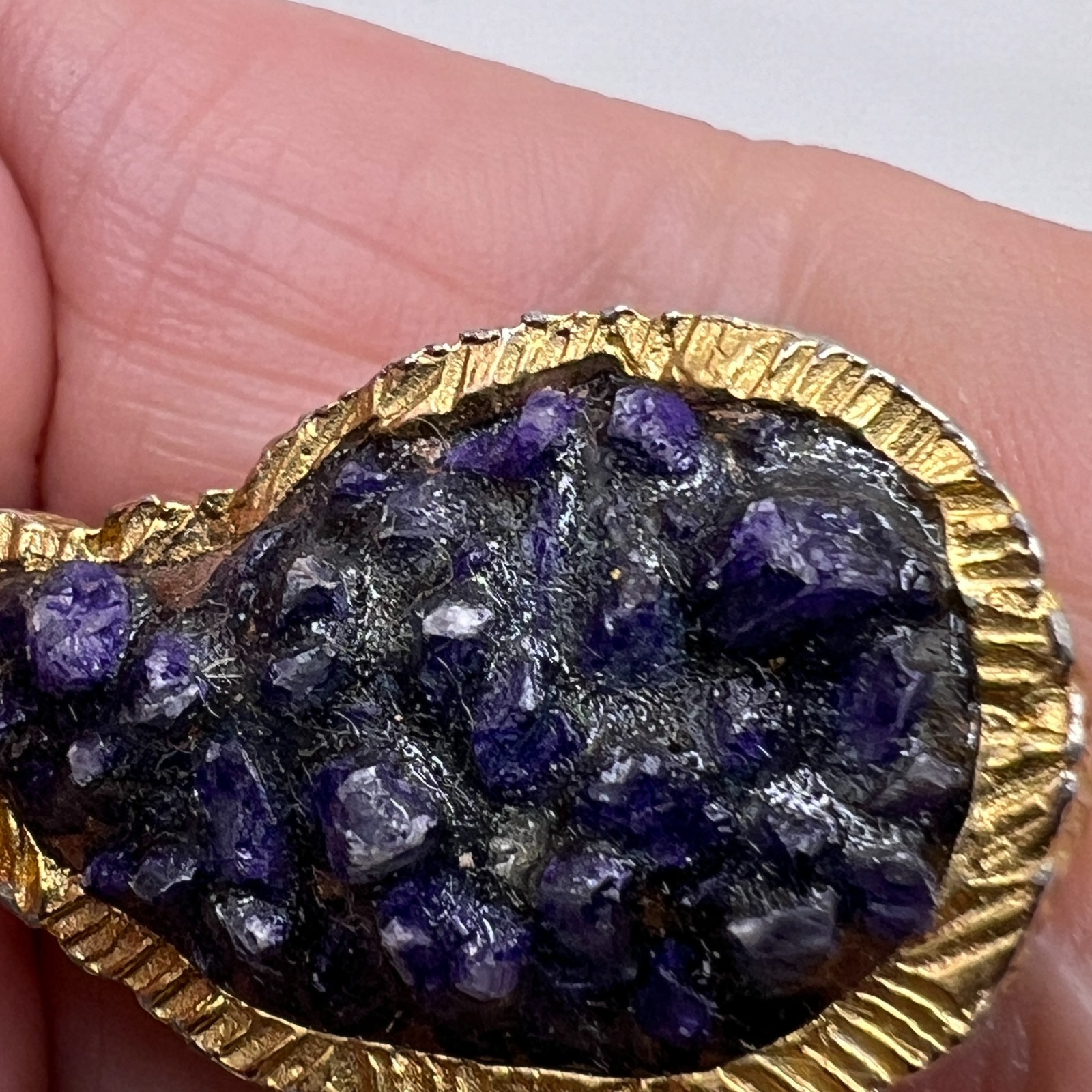 Signed Lester JOY Plique a Jour Purple Paisley BROOCH Gold Tone Costume Jewelry
