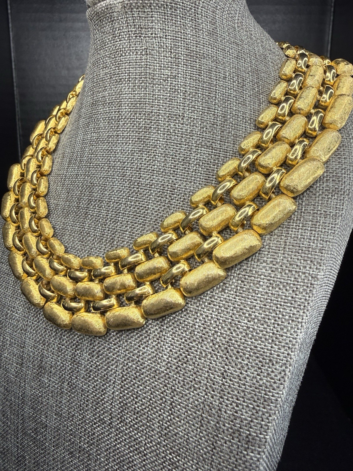 Napier Panther Link Necklace Gold Tone Cleopatra Style 16 Inch Chain