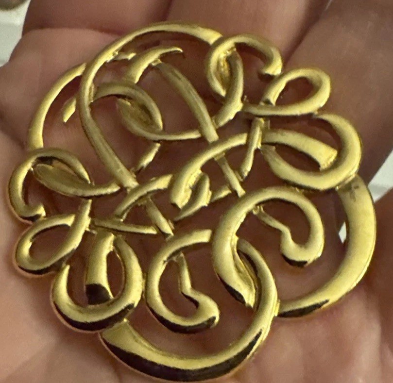 Gold Tone Brooch Or Wear As A Necklace With Gold Tone Necklace