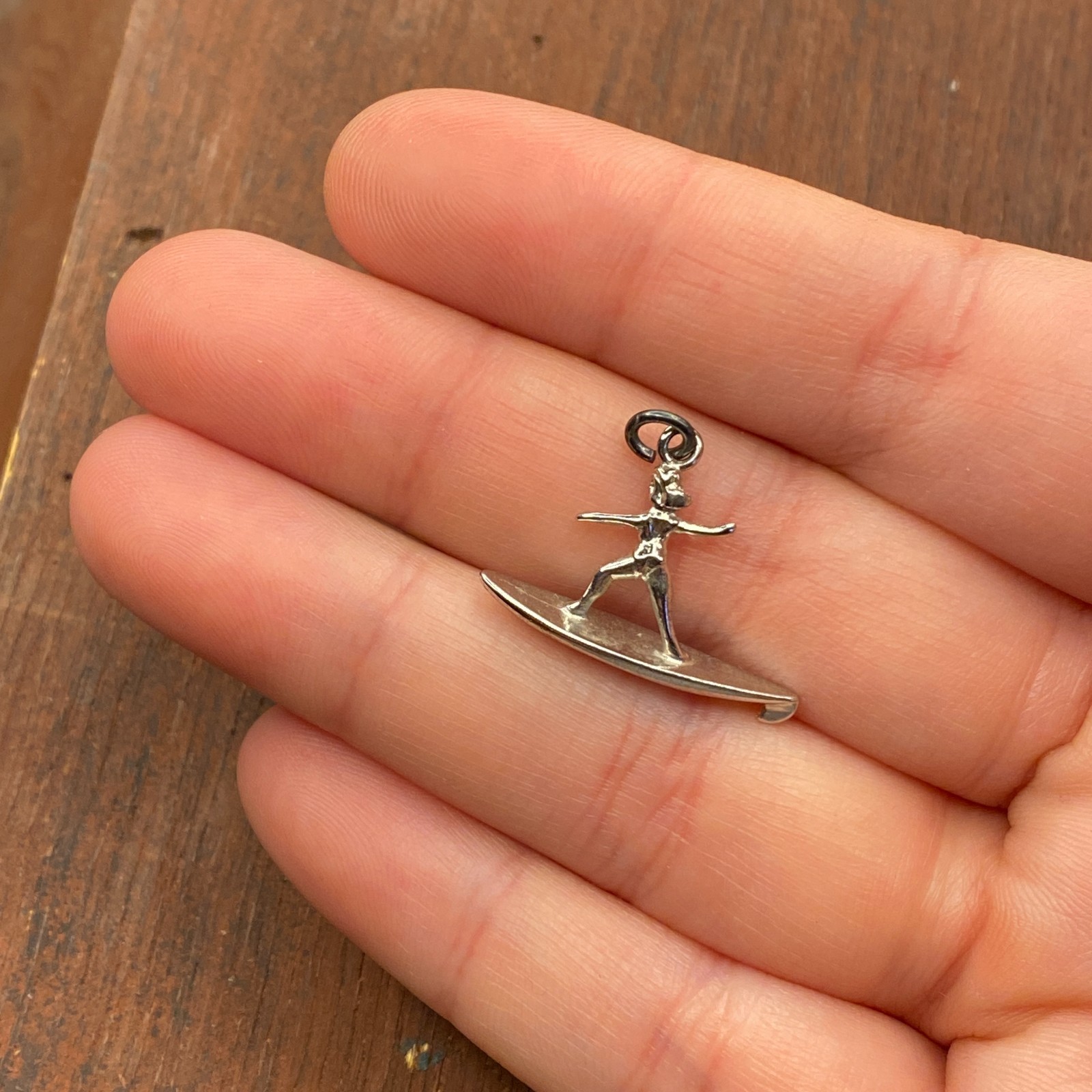 Vintage Wells 925 Sterling Silver Female Surfer Wave Rider Ocean Pendant Charm