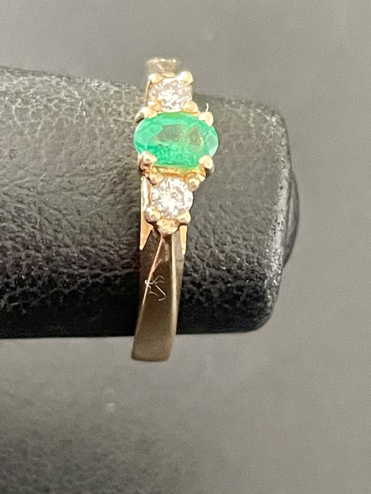 14KT Yellow Gold Emerald & Diamond Ring. Size 4.25(S67)